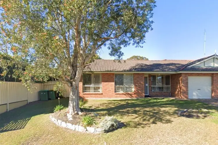1/2 Jessina Street, Kariong NSW 2250