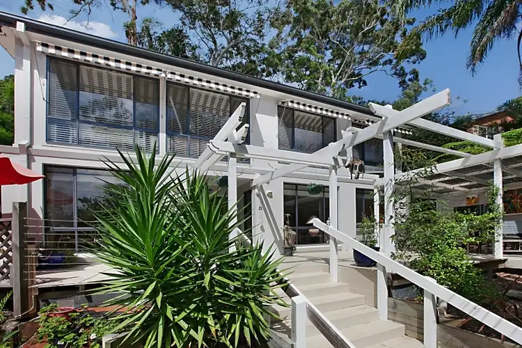 Second view of Homely house listing, 10 Amaroo Cl, Green Point NSW 2251