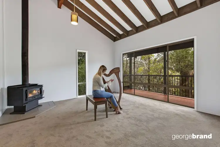 11 Laguna Avenue, Copacabana NSW 2251