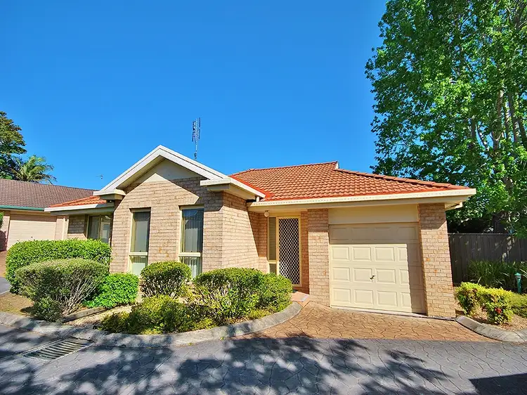 Main view of Homely villa listing, 1/10 Arunta Avenue, Kariong NSW 2250