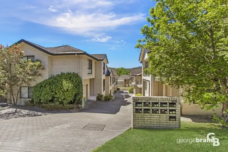 Main view of Homely unit listing, 2/207-209 Gertrude Street, North Gosford NSW 2250