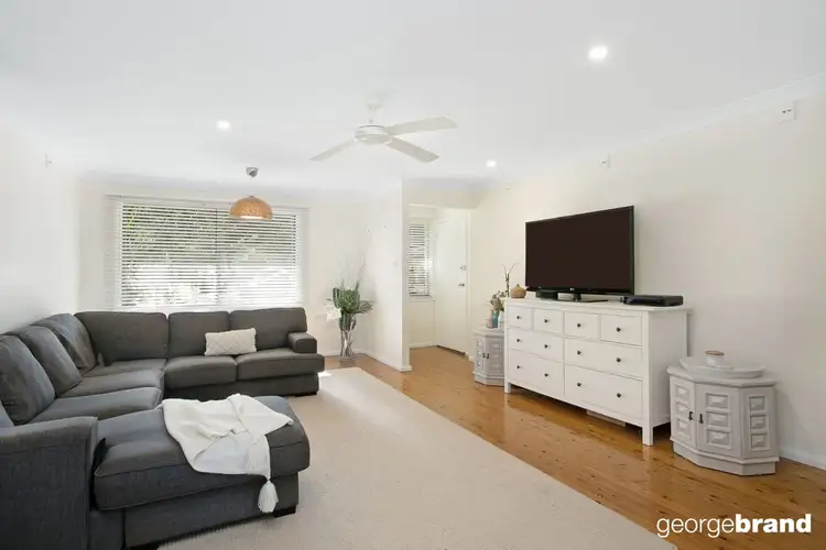 Second view of Homely house listing, 7 Samantha Crescent, Kincumber NSW 2251