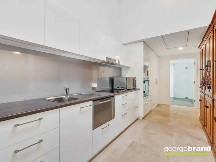 Fourth view of Homely villa listing, 4/425 Terrigal Drive, Erina NSW 2250