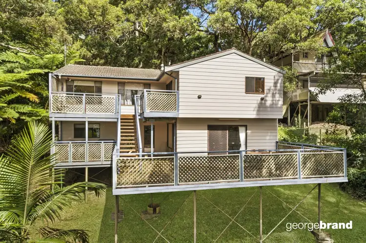 86 Vista Avenue North, Copacabana NSW 2251