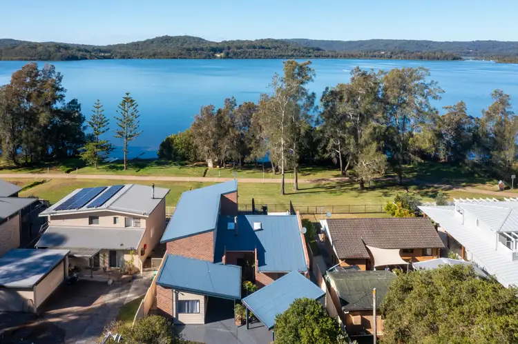142 Broadwater Drive, Saratoga NSW 2251