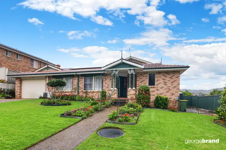2 Guss Cannon Close, Green Point NSW 2251