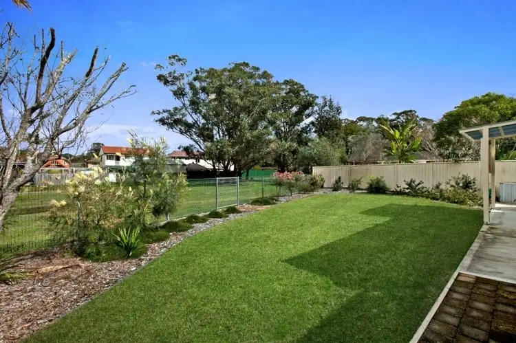 Fifth view of Homely house listing, 6 Arrunga Close, Davistown NSW 2251