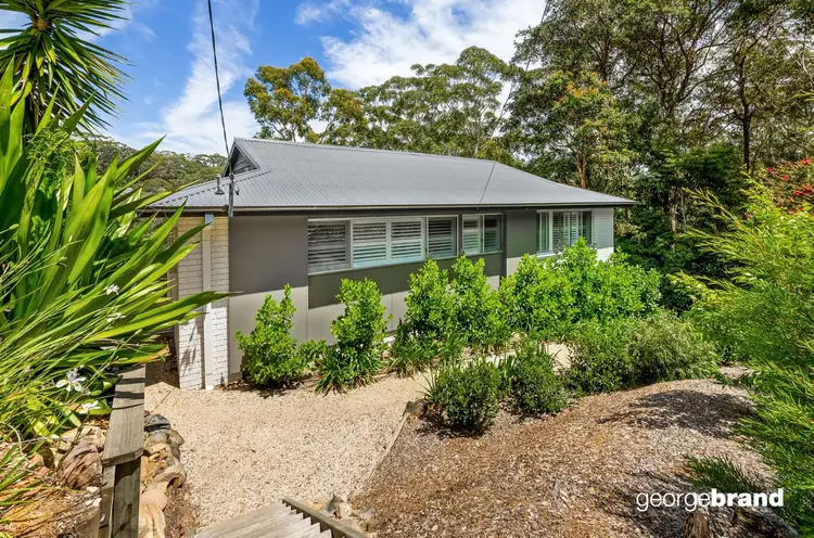 40 Cabbage Tree Avenue, Avoca Beach NSW 2251