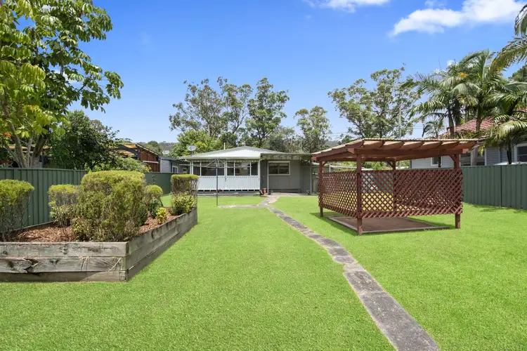 234 Brisbane Water Drive, Point Clare NSW 2250