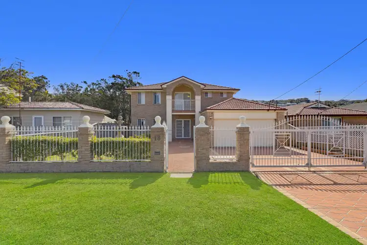 Second view of Homely house listing, 18 Del Mar Drive, Copacabana NSW 2251