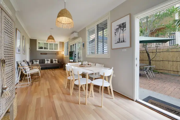 Sixth view of Homely unit listing, 2/102 Copacabana Drive, Copacabana NSW 2251