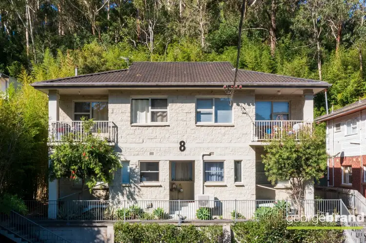 2/8 Margin Street, Gosford NSW 2250