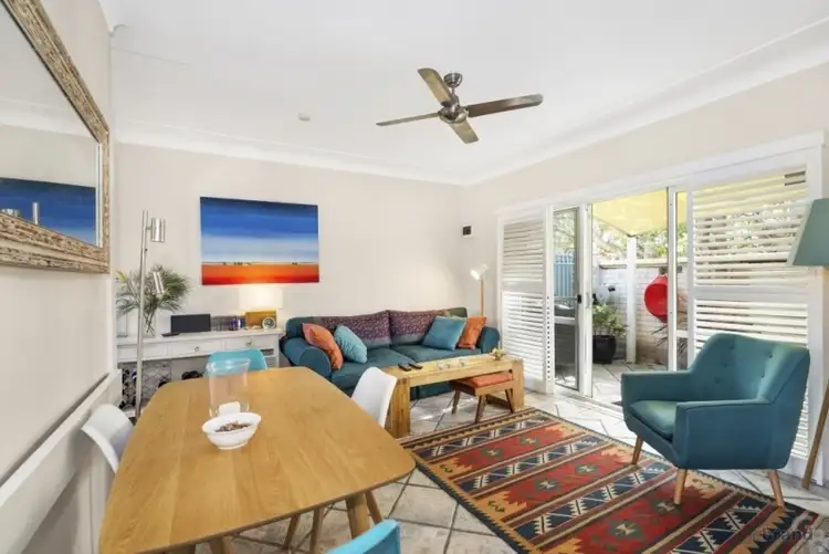 Fourth view of Homely unit listing, 2/139 Avoca Dr, Avoca Beach NSW 2251