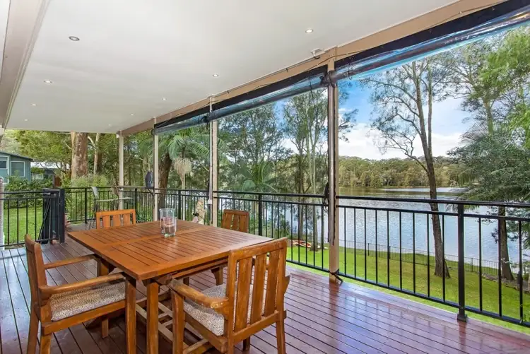 267 The Round Dr, Avoca Beach NSW 2251