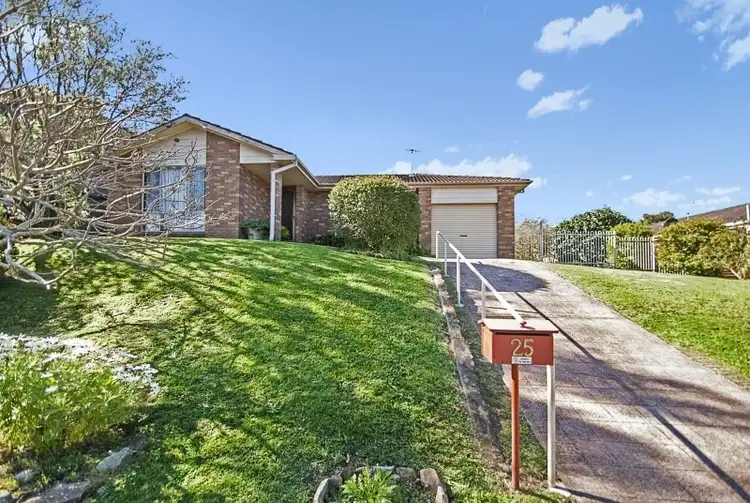 25 Oberton St, Kincumber NSW 2251