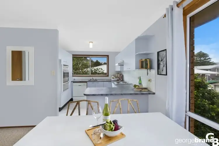 Fifth view of Homely unit listing, 2/92 Copacabana Drive, Copacabana NSW 2251