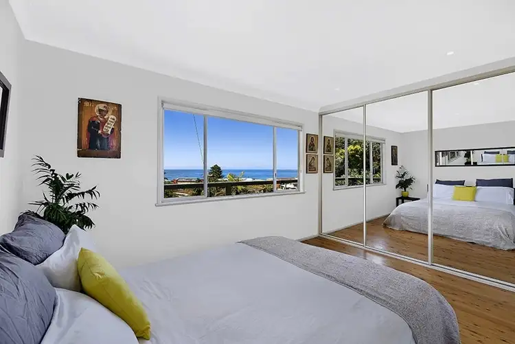 Sixth view of Homely house listing, 10 The Glade, Copacabana NSW 2251