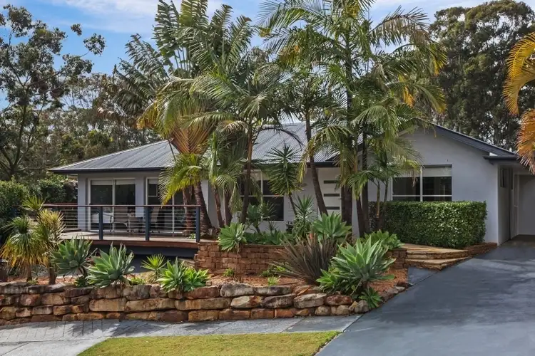 16 Woodfield Rd, Kincumber NSW 2251