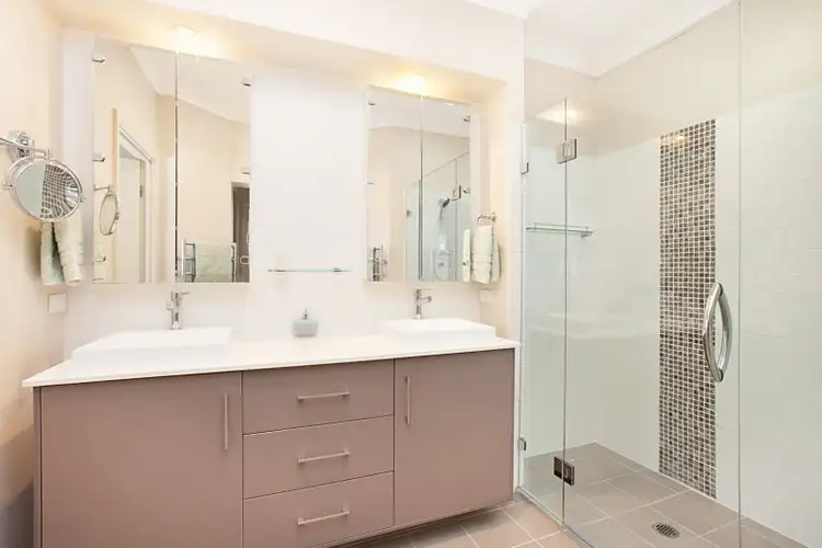 Sixth view of Homely house listing, 17 Figtree Bay Dr, Kincumber NSW 2251