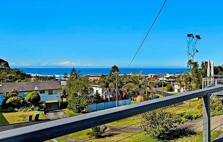 10 The Glade, Copacabana NSW 2251