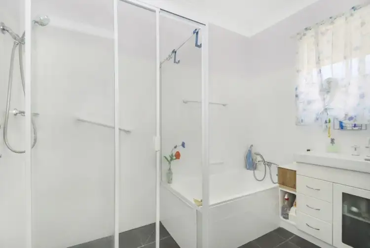 Fourth view of Homely villa listing, 1/93 Avoca Dr, Kincumber NSW 2251