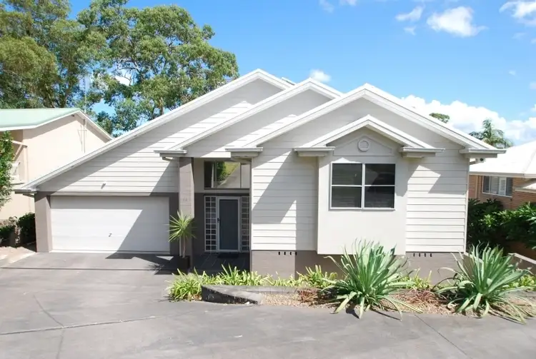 14 Lexington Parade, Green Point NSW 2251