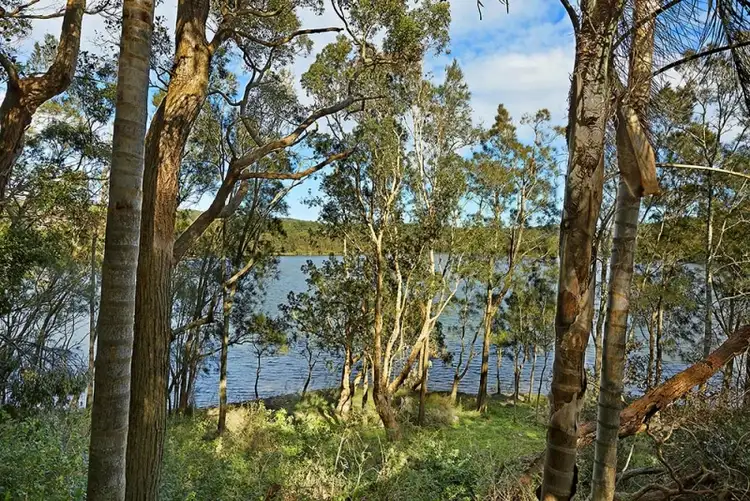 Fifth view of Homely house listing, 271 Del Monte Pl, Copacabana NSW 2251