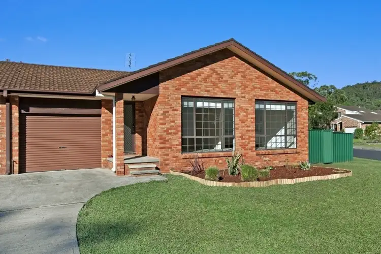 2/7 Christle St, Green Point NSW 2251