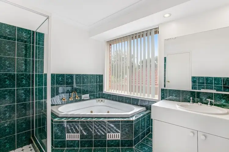 Sixth view of Homely house listing, 27 Dalgety Cr, Green Point NSW 2251