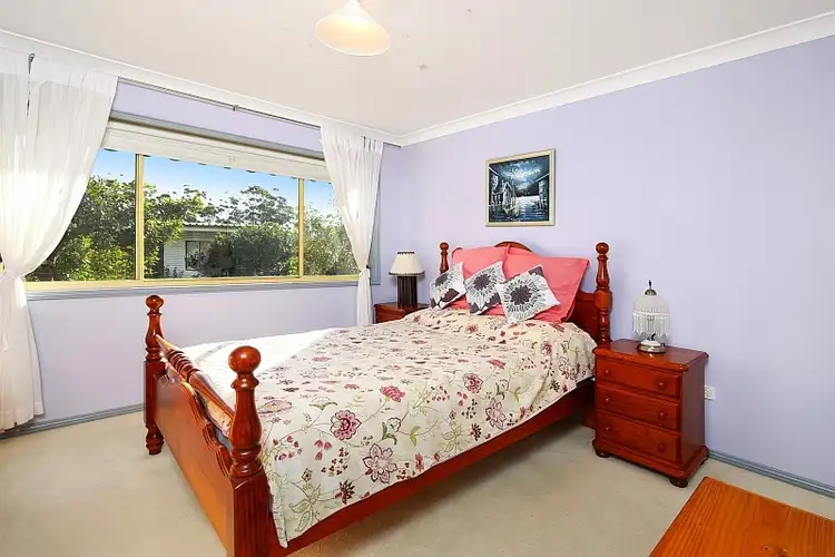 Sixth view of Homely villa listing, 1b Hopkin Pl, Saratoga NSW 2251