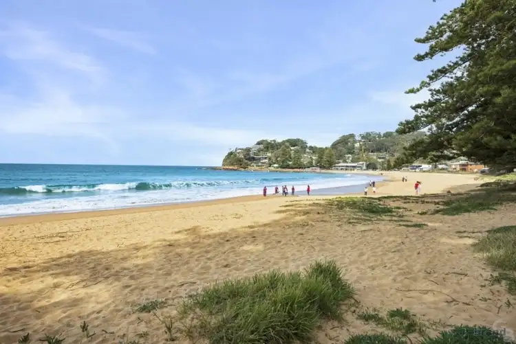 2/139 Avoca Dr, Avoca Beach NSW 2251
