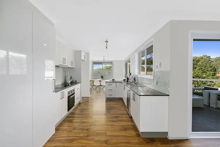 Fifth view of Homely house listing, 7 Comito Cl, Avoca Beach NSW 2251