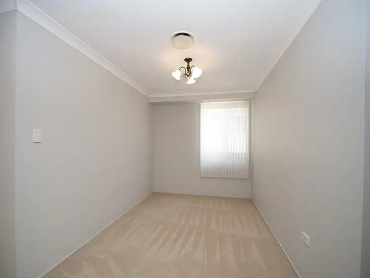 Fourth view of Homely house listing, 8 Traves Pl, Kincumber NSW 2251