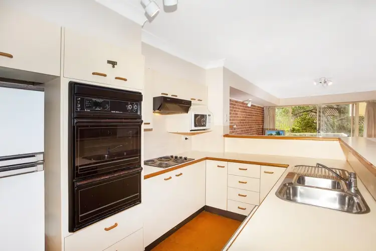 Fourth view of Homely unit listing, 4/34 Avoca Dr, Avoca Beach NSW 2251