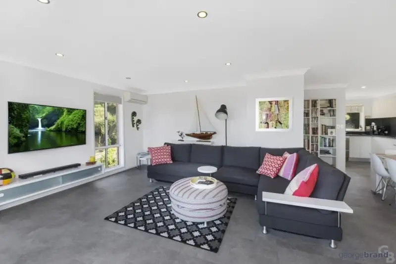 Main view of Homely unit listing, 1/92 Copacabana Drive, Copacabana NSW 2251