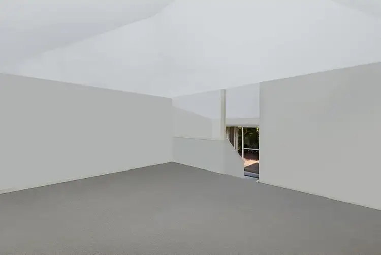 Fifth view of Homely unit listing, 2/11 Tramway Rd, North Avoca NSW 2260