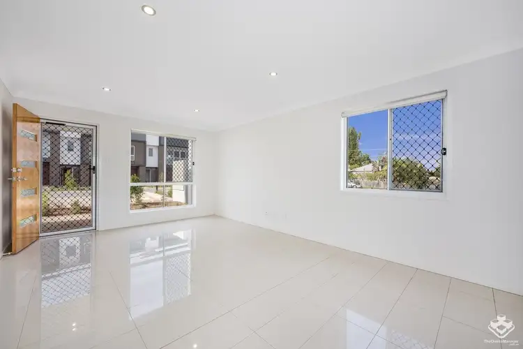 Fourth view of Homely townhouse listing, 9/15 Uplands Tce, Wynnum QLD 4178
