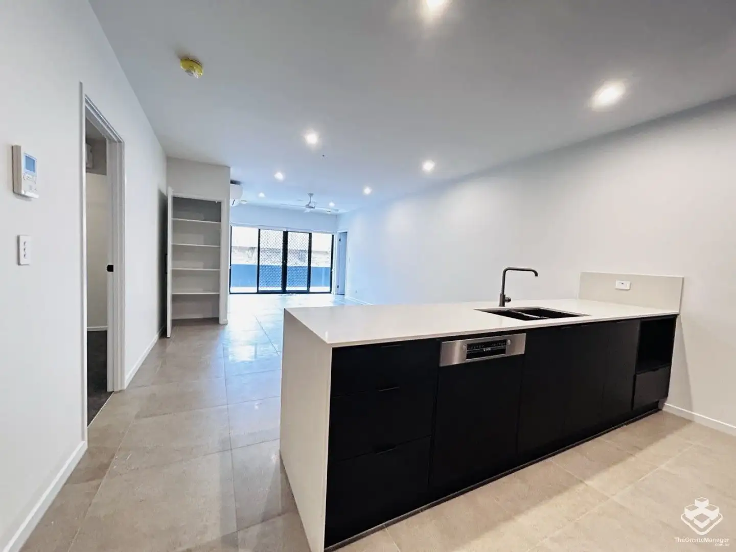 Main view of Homely apartment listing, ID:21128788/18 Selborne Street, Mount Gravatt East QLD 4122