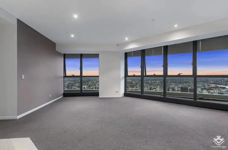 5101/ 43 Herschel Street