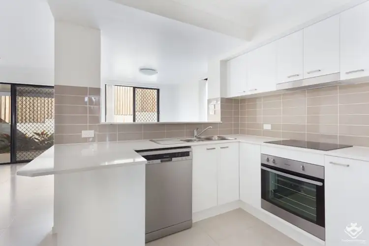 Fourth view of Homely townhouse listing, 02 / 21 Michael Street, Wynnum West QLD 4178