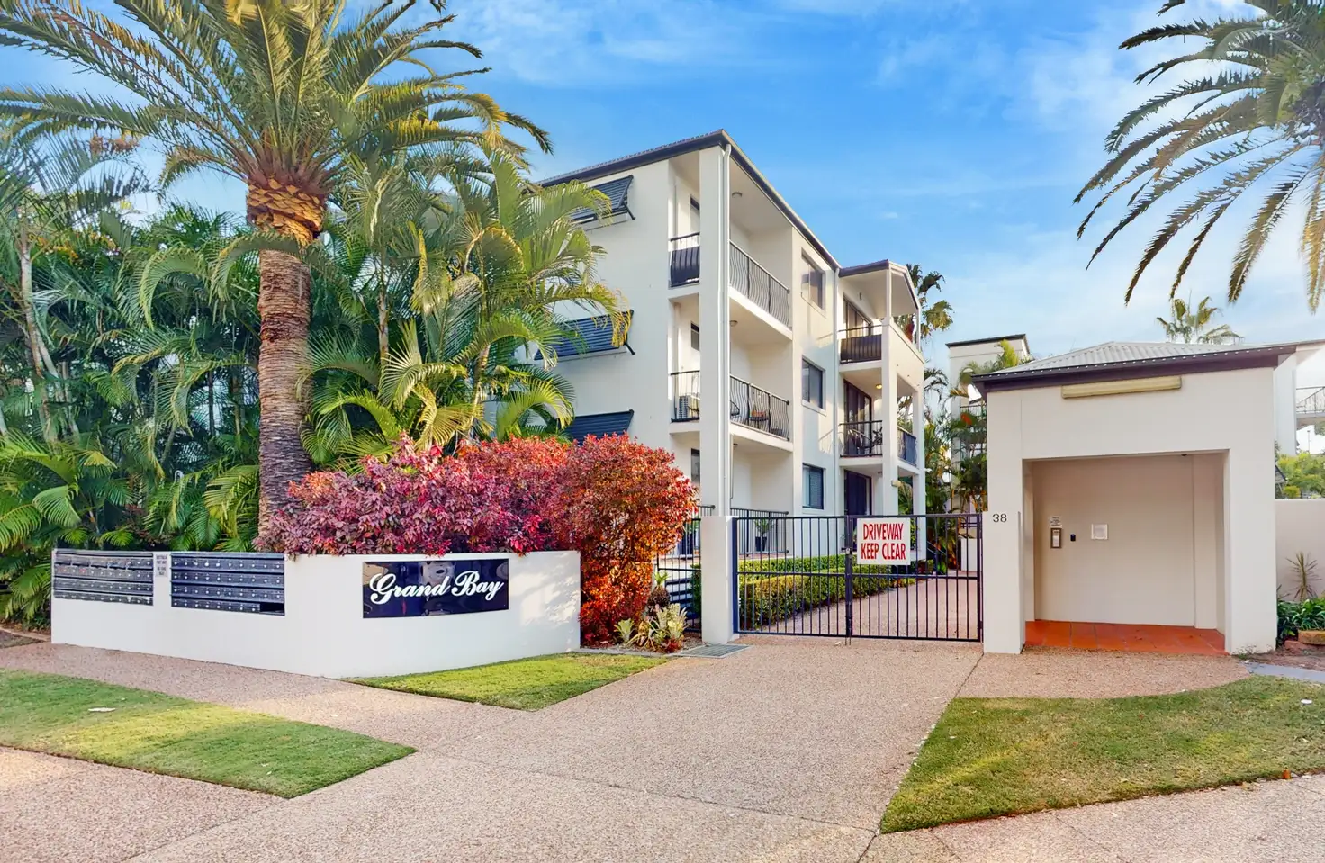 Main view of Homely unit listing, ID:21145265/38-40 Labrador Street, Labrador QLD 4215