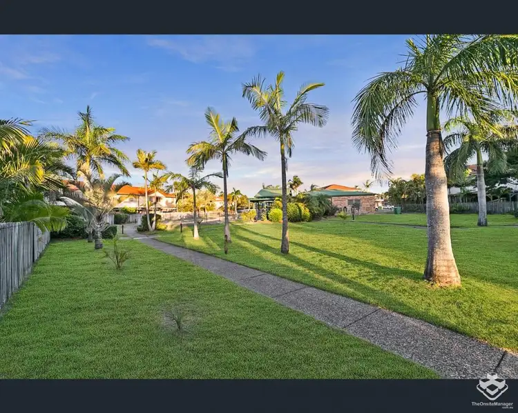 9 Bayside Court