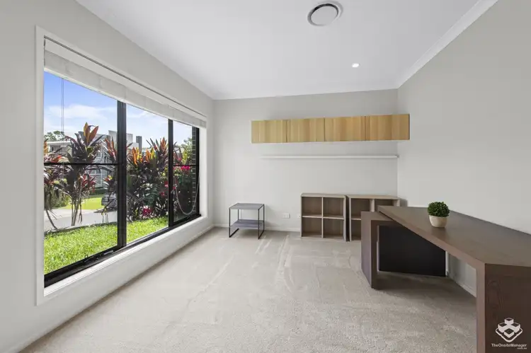 15 Mizen Place