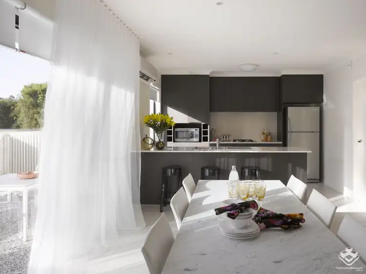 27 / 2 Inland Drive