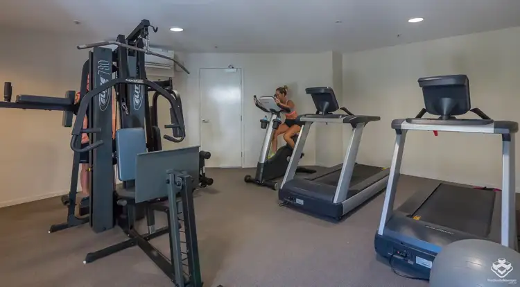 ID:21147773/21-31 Cypress Avenue, Surfers Paradise QLD 4217