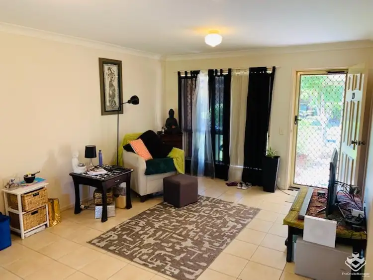 9 Bayside Court