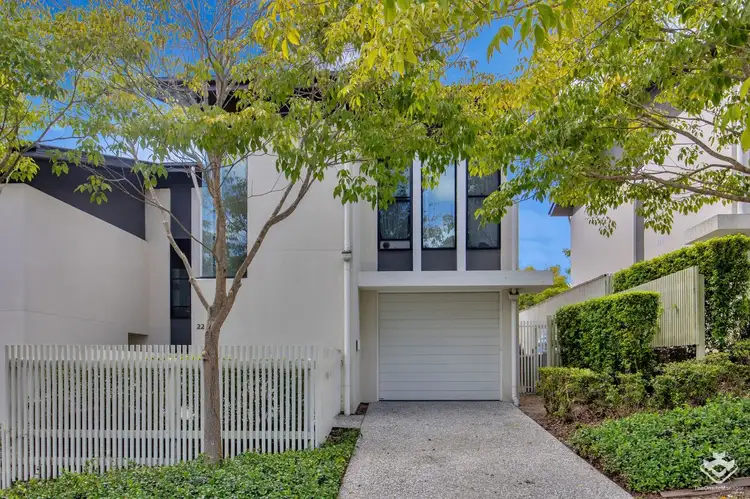 ID:21149314/18 Archipelago Street, Pacific Pines QLD 4211