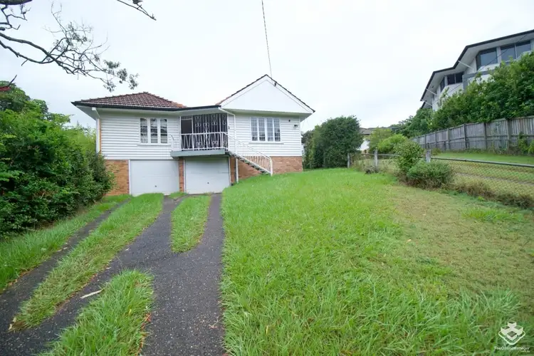 12 Mavis Street, St Lucia QLD 4067