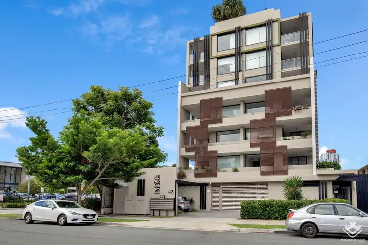 ID:21150889/43 Lenneberg Street, Southport QLD 4215