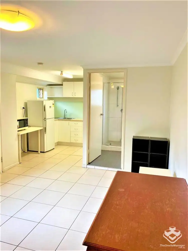 Fifth view of Homely unit listing, ID:21152487/5 Chadford Street, Macgregor QLD 4109